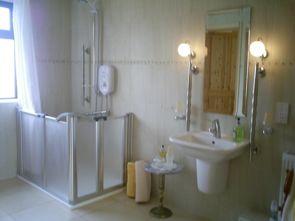 Derry House Villa Листоуел Стая снимка
